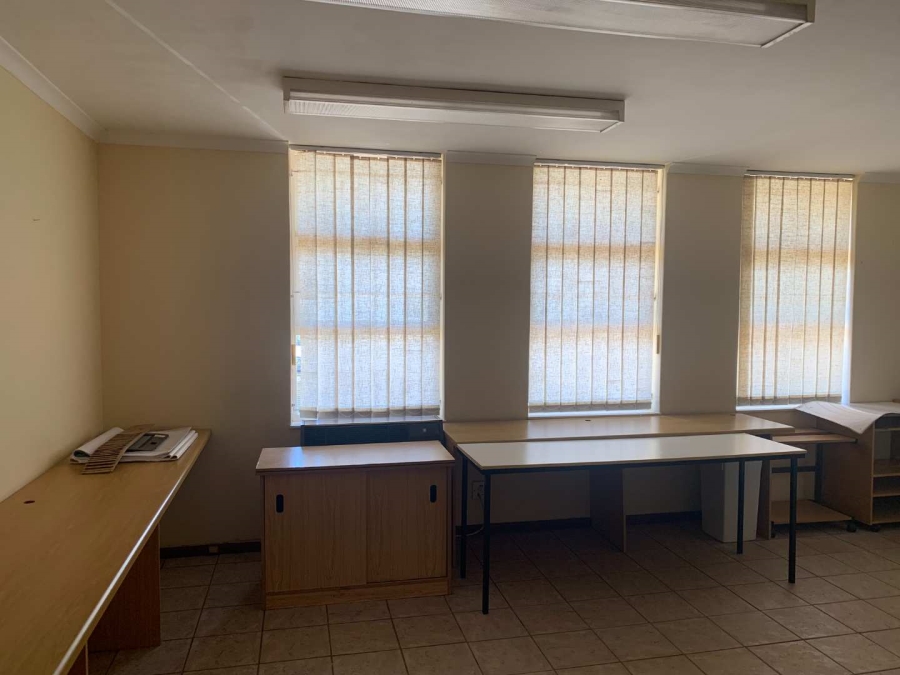 To Let commercial Property for Rent in Pinelands Western Cape